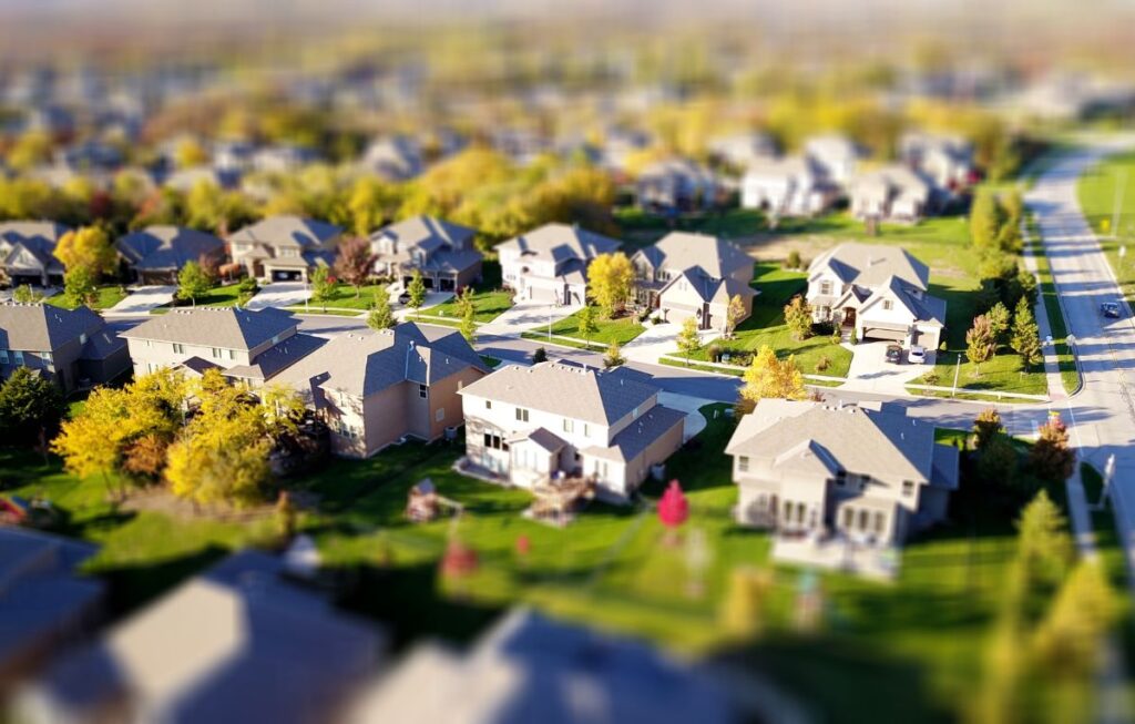 Row houses with blurry top and bottom.